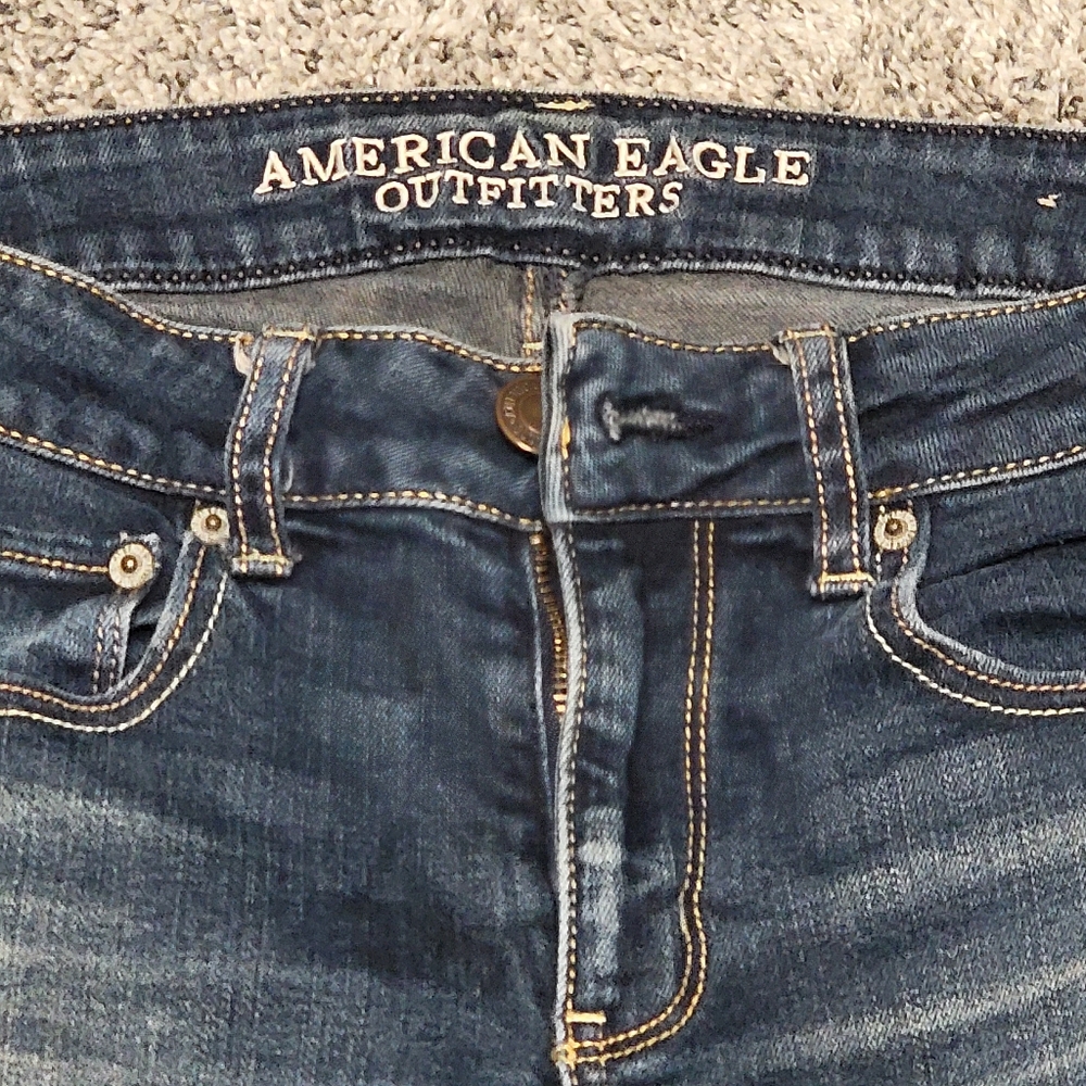 American Eagle women's straight stretch jeans - Picture 2 of 4